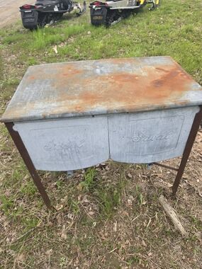 Vintage Ideal Galvanized Double Wash Tub with Stand - Gray and Rust